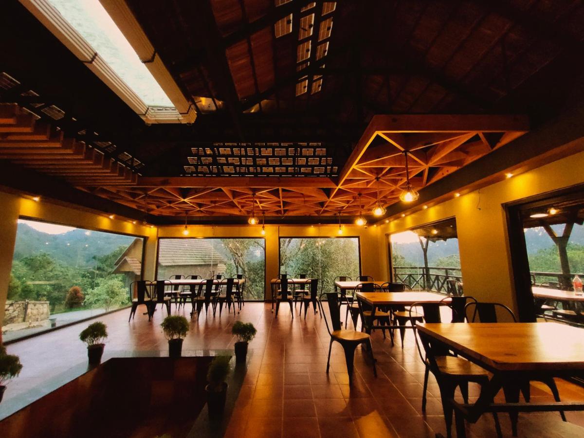 The Wild Trails Clarks Exotica , Munnar Hotel ภายนอก รูปภาพ
