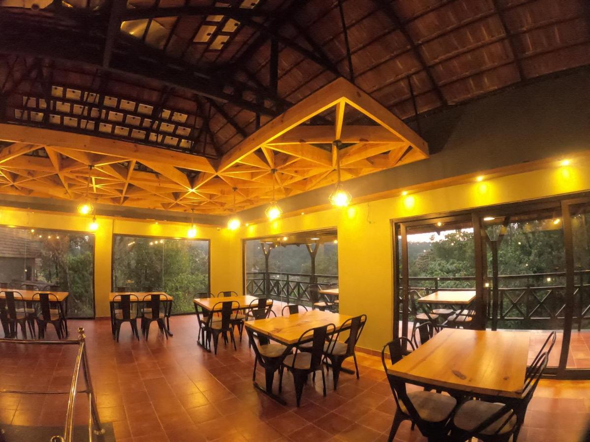 The Wild Trails Clarks Exotica , Munnar Hotel ภายนอก รูปภาพ