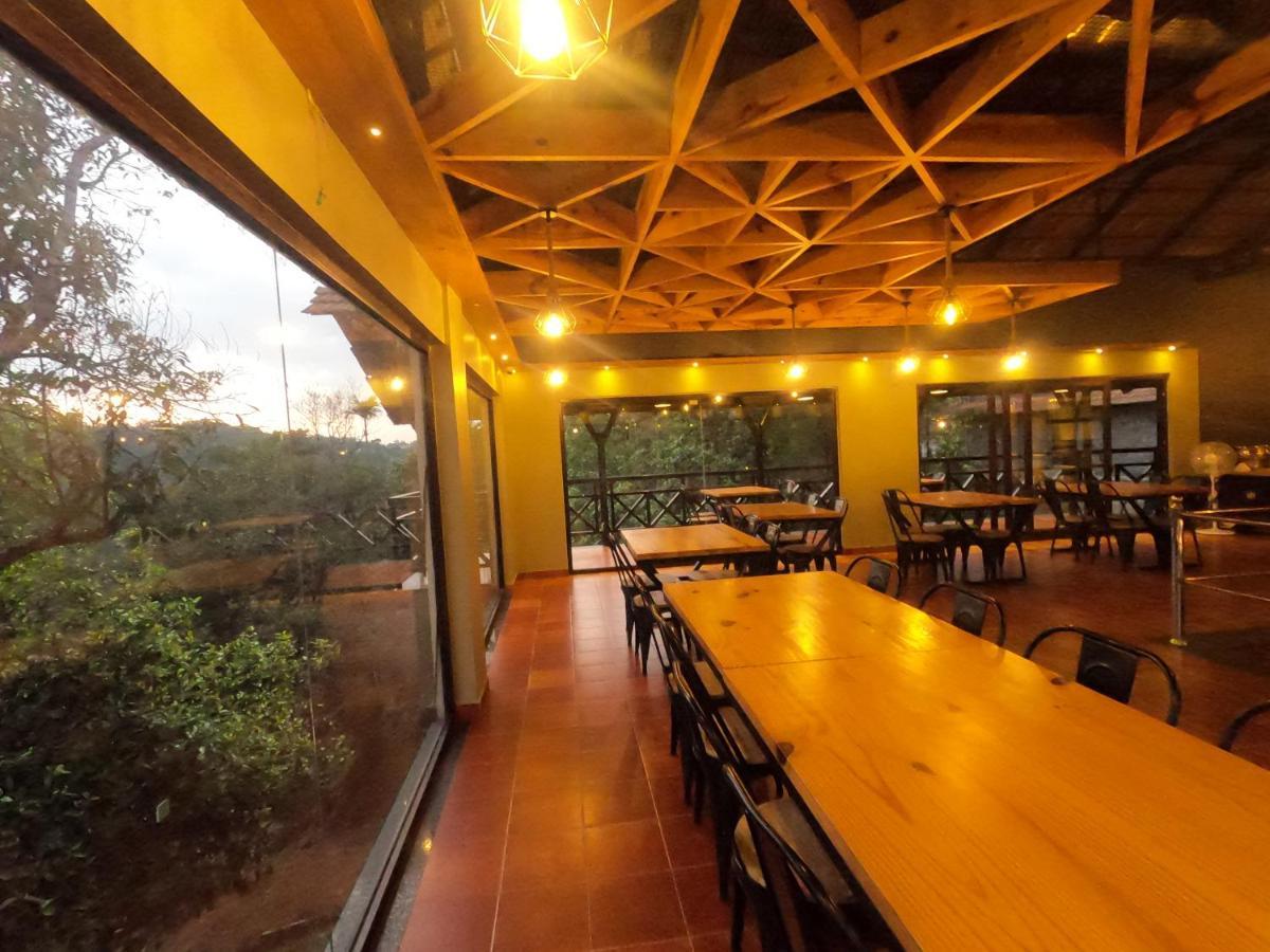 The Wild Trails Clarks Exotica , Munnar Hotel ภายนอก รูปภาพ