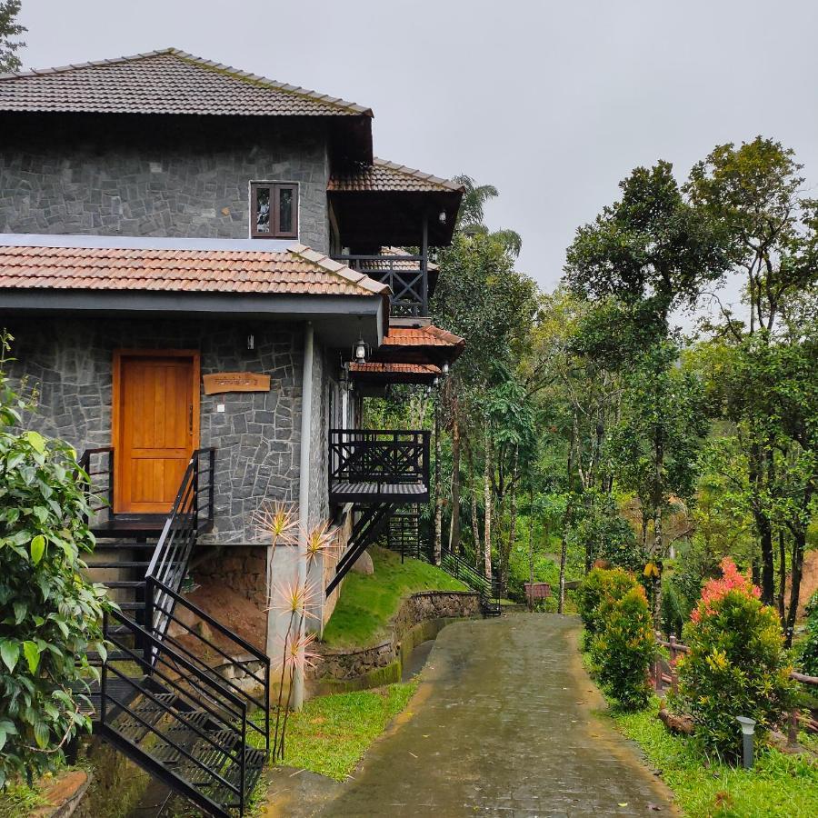 The Wild Trails Clarks Exotica , Munnar Hotel ภายนอก รูปภาพ