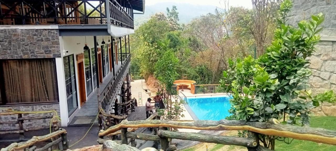 The Wild Trails Clarks Exotica , Munnar Hotel ภายนอก รูปภาพ