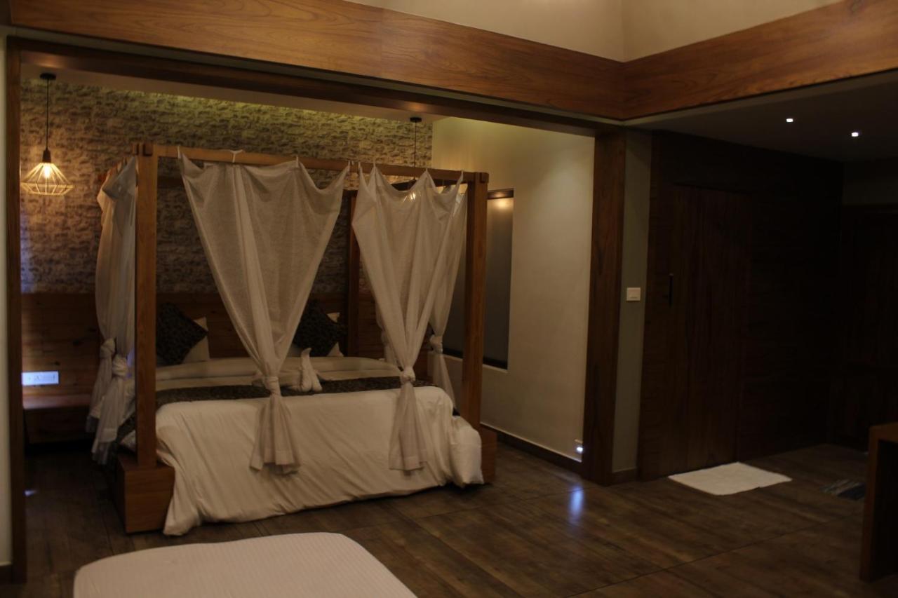 The Wild Trails Clarks Exotica , Munnar Hotel ภายนอก รูปภาพ