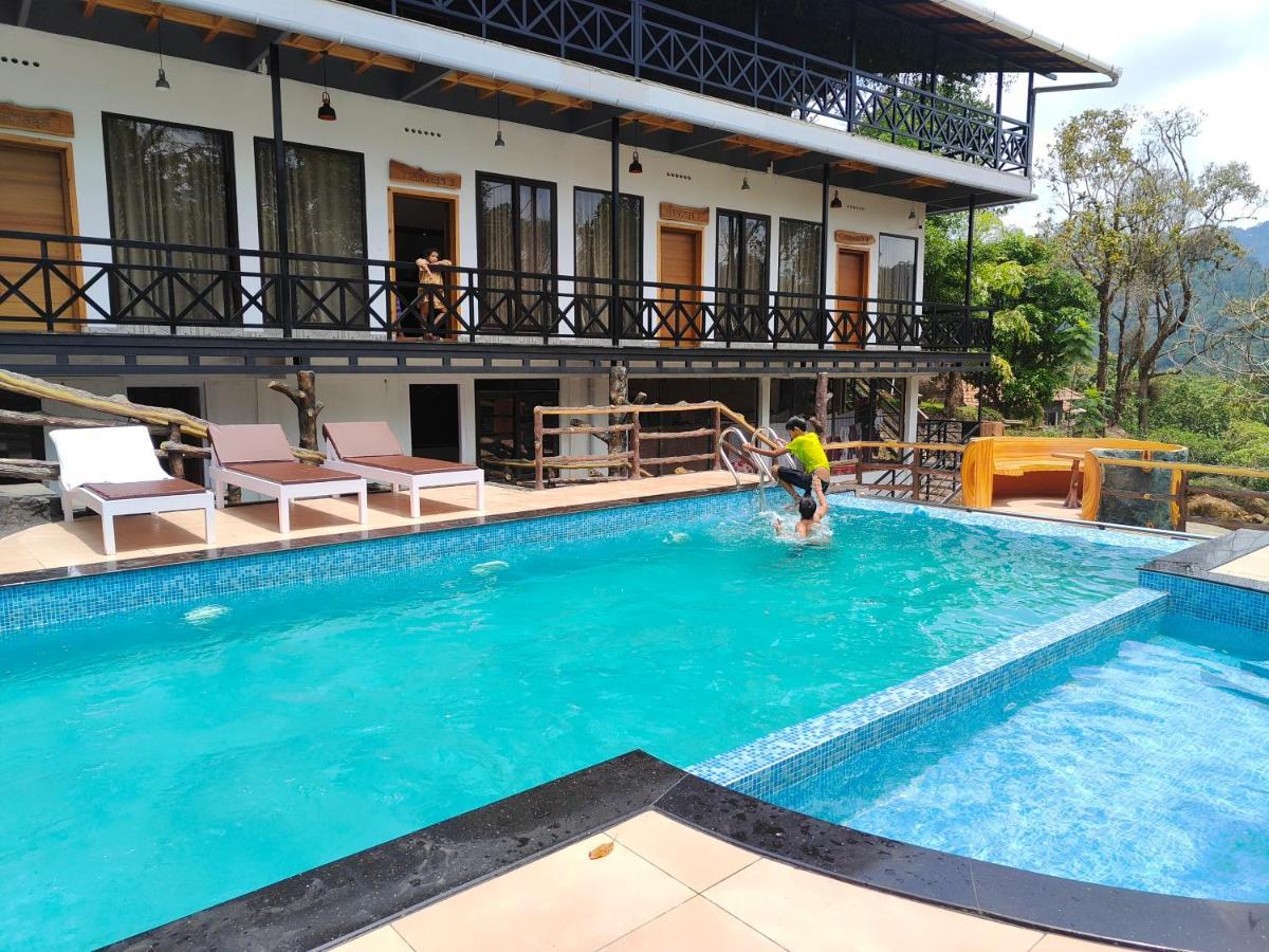 The Wild Trails Clarks Exotica , Munnar Hotel ภายนอก รูปภาพ