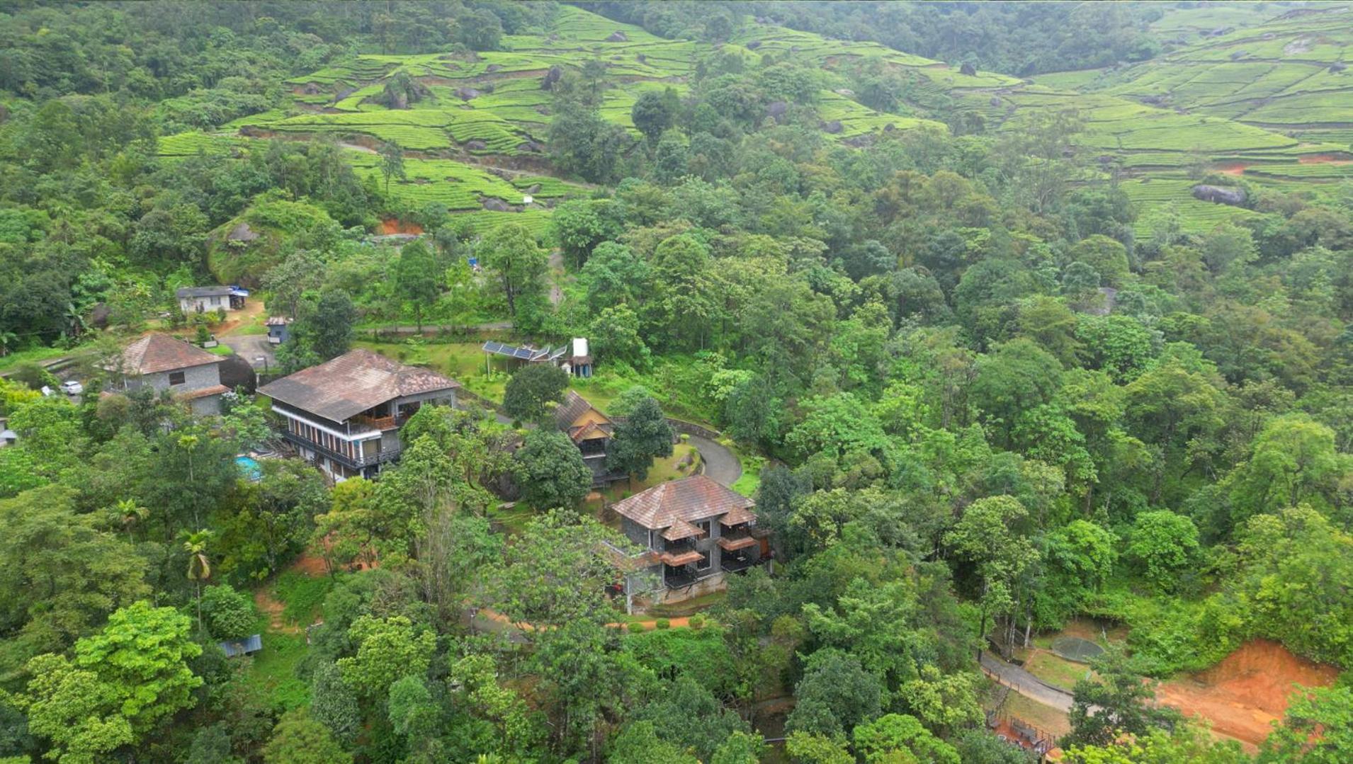 The Wild Trails Clarks Exotica , Munnar Hotel ภายนอก รูปภาพ